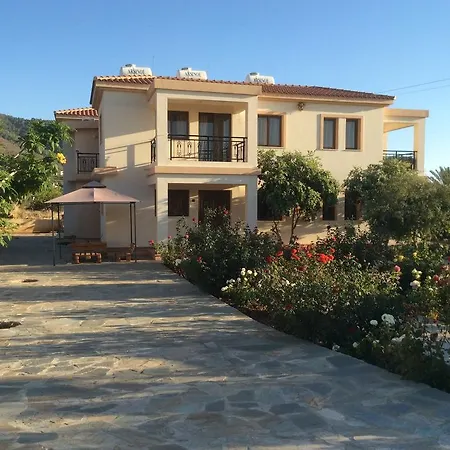 Daire Maritsa's Roses