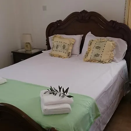 Maritsa's Roses Apartament