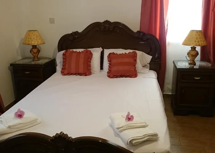 Maritsa's Roses * Pomos